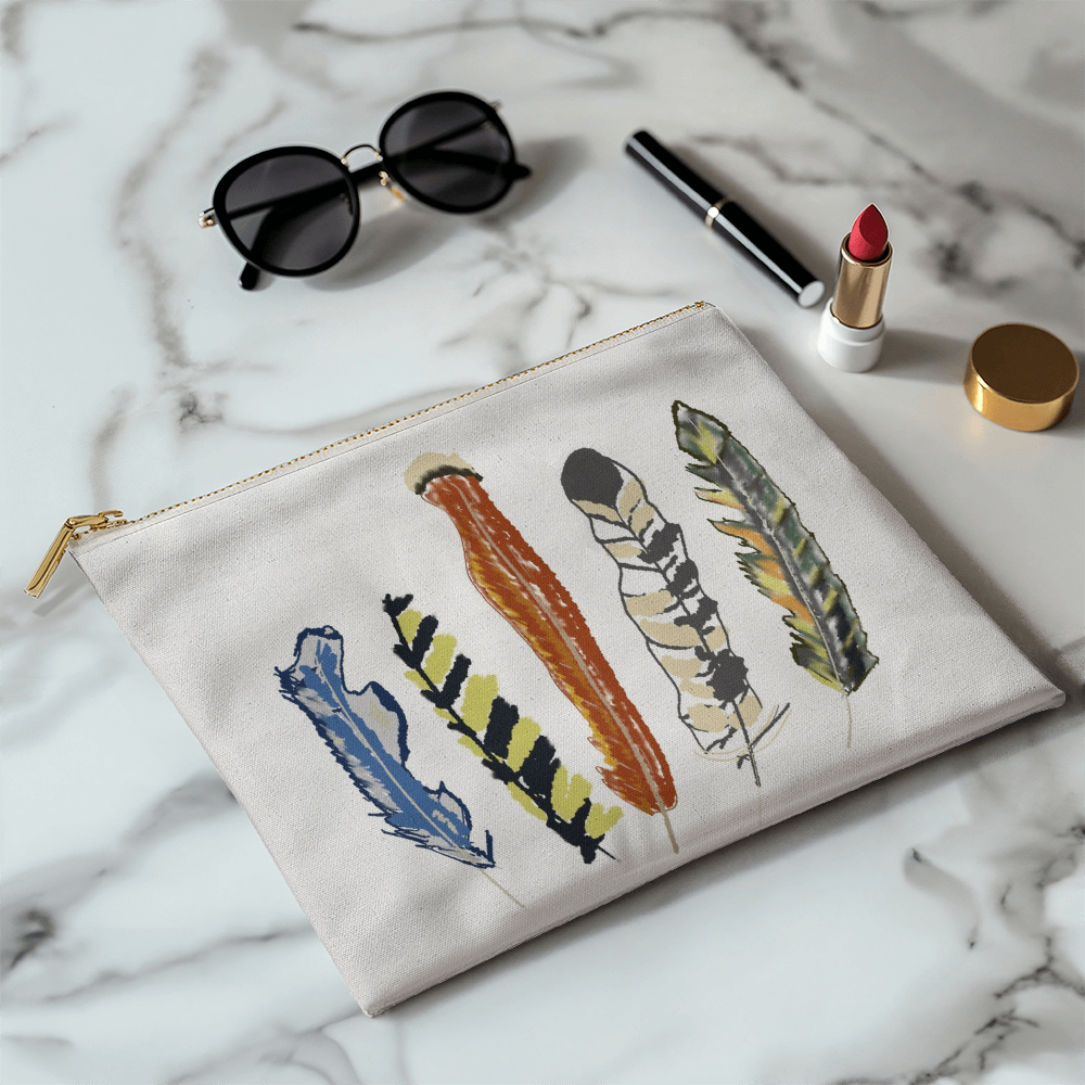 Feathers pouch